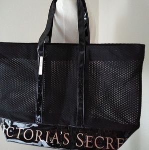 Victoria secret weekender bag nwt